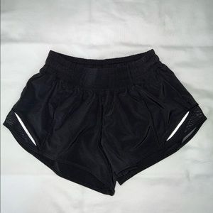 Hotty Hot Low-Rise Lined Short 2.5"